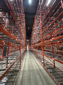 used pallet racking frames 26' and 30' tall x 42' deep - Photo 4