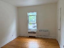 Beau grand 4 1/2, Ave. Bardy, WIFI libre - Photo 10