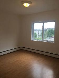 Grand 5 1/2, rue Poncelet, limite beauport/limoilou Septembre - Photo 9