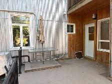 Très beau et grand 6 1/2, Saint-Sauveur LIBRE Terrasse arrière - Photo 5
