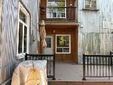 Très beau et grand 6 1/2, Saint-Sauveur LIBRE Terrasse arrière - Photo 9