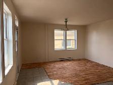 Beau grand 4 1/2, rez-de-chaussé, Montmorency LIBRE - Photo 5