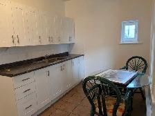 Superbe 6 1/2, Ste-Foy, entièrement meublé, Libre