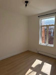 Superbe et très grand 7 1/2, 4 chambres, St-Sauveur, Libre - Photo 24