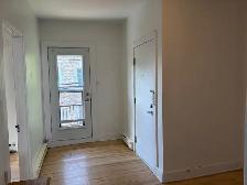 Beau grand 4 1/2, St-Sauveur, 2e étage Libre - Photo 17