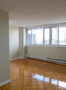 BACHELOR APT - NOV 1  $1,299   HYDRO! - Photo 4