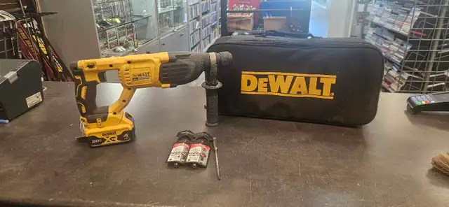 DEWALT Hammer Drill