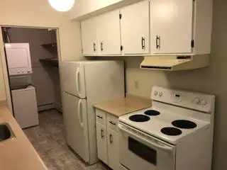 Lakeview Area - 2 Bdrm Condo for Rent