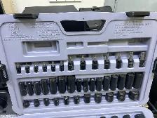 Stanley 122PC Professional Grade Black Socket Set - Photo 4