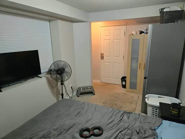 FREE RENT!  NO CREDIT CHECKS! NO EMPLOYMENT VERIFICATION! NO I