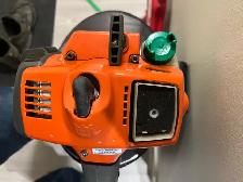 Husqvarna 223L Gas Powered Weed Eater - Photo 4