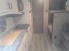 Lightweight Family Bunkhouse – Easy to Tow & Ready to Camp! ️ - Photo 7