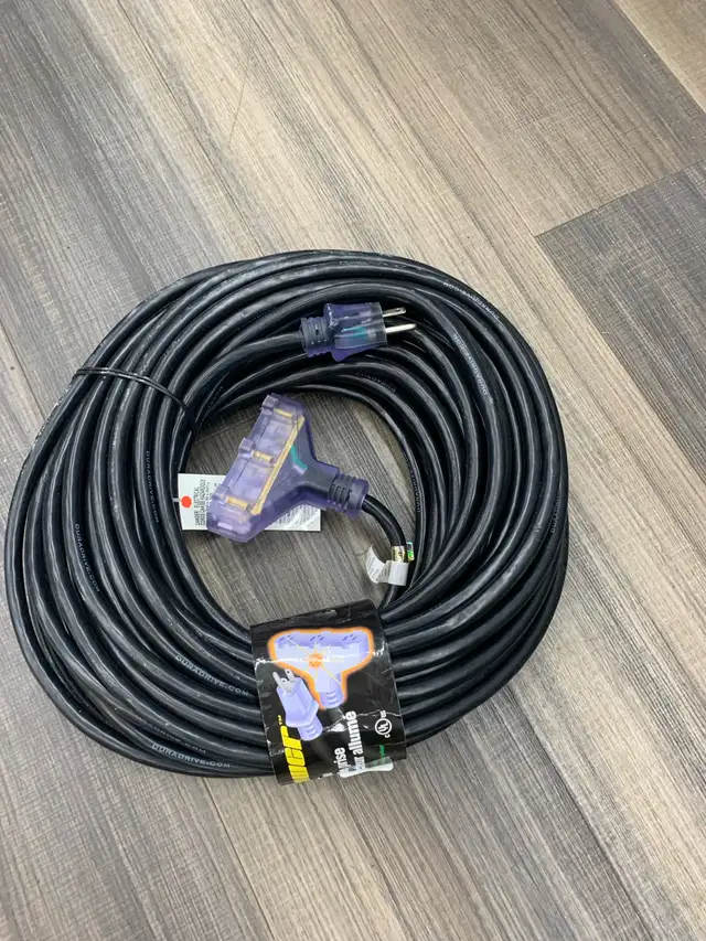 Dura Drive 100FT 12/3 Extension Triple Tap