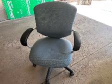 office Chair - Photo 3