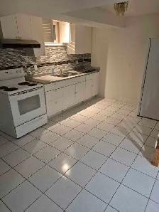 1 bedroom 1 bathroom basement for rent - Photo 2