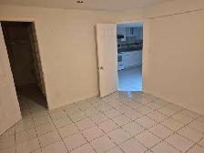 1 bedroom 1 bathroom basement for rent - Photo 5