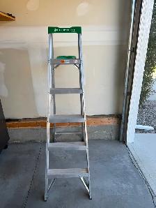Louisville 6-Foot Aluminum Step Ladder (225 lb Capacity)