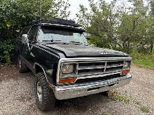 1984 Dodge Ramcharger  le 4x4 $2900 - Photo 2