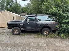 1984 Dodge Ramcharger  le 4x4 $2900 - Photo 4