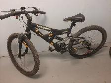Mongoose RX2.6 Mountain Bike