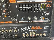 Yamaha EMX860ST Mixer Amp - Photo 3