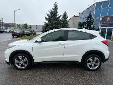2017 Honda HR-V LX - Photo 2
