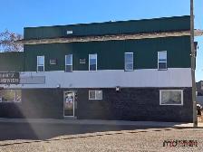 Real Estate Auction: King's Hotel - Shaunavon, SK - Photo 3