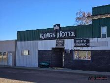 Real Estate Auction: King's Hotel - Shaunavon, SK - Photo 4