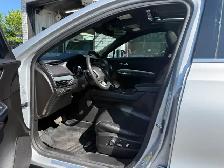 2022 Cadillac XT4 AWD Premium Luxury - Photo 2