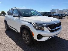 2022 Kia Seltos EX - Photo 3
