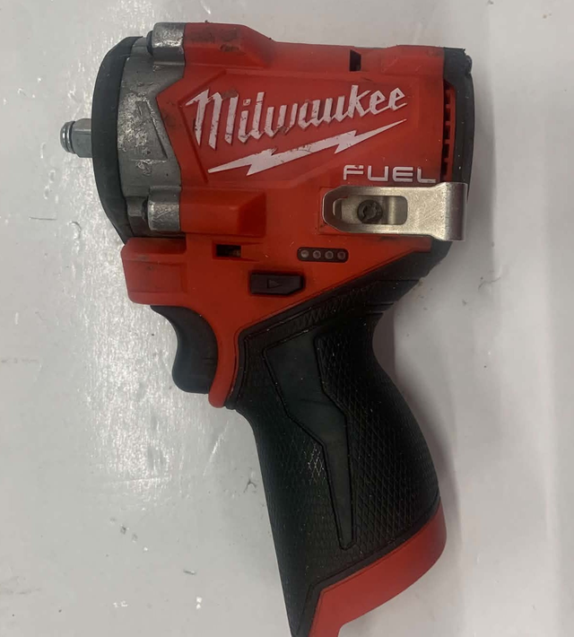 Milwaukee 2562-20 M12 FUEL Stubby 3/8' Impact Wrench