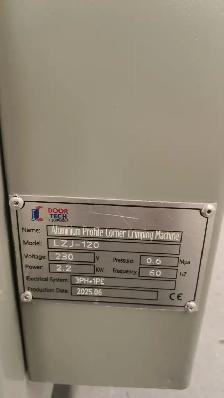 4-Head Corner Crimping Machine - Photo 8