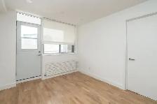 one bedroom-Gerrard St E and River St - ID 1447 - Photo 2