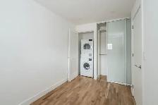 one bedroom-Gerrard St E and River St - ID 1447 - Photo 3