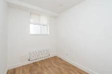 one bedroom-Gerrard St E and River St - ID 1447 - Photo 4