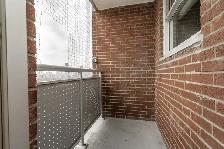 one bedroom-Gerrard St E and River St - ID 1447 - Photo 5