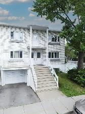 Duplex   bachelor Occ. Triple - Très Rare à Anjou !