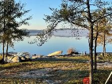 WORLD-CLASS FISHING • WATERFRONT WILDERNESS • FOUR-SEASON RETREA - Photo 2