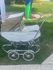 Antique Doll Stroller - Photo 2