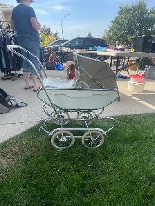 Antique Doll Stroller - Photo 4