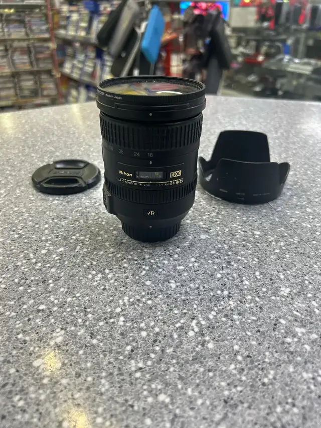 Nikon 18-200 mm AF-S DX ED VR Lens 5.6GII