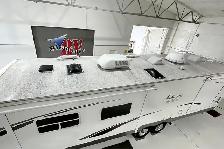 2006 Northwood Arctic Fox 33A Silver Edition – Travel Trailer. - Photo 8