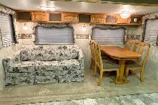 2006 Northwood Arctic Fox 33A Silver Edition – Travel Trailer. - Photo 12