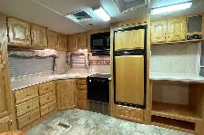 2006 Northwood Arctic Fox 33A Silver Edition – Travel Trailer. - Photo 16