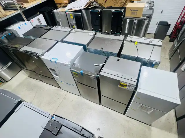 Refrigerators Available – 24' to 36' – Open Box & Brand New