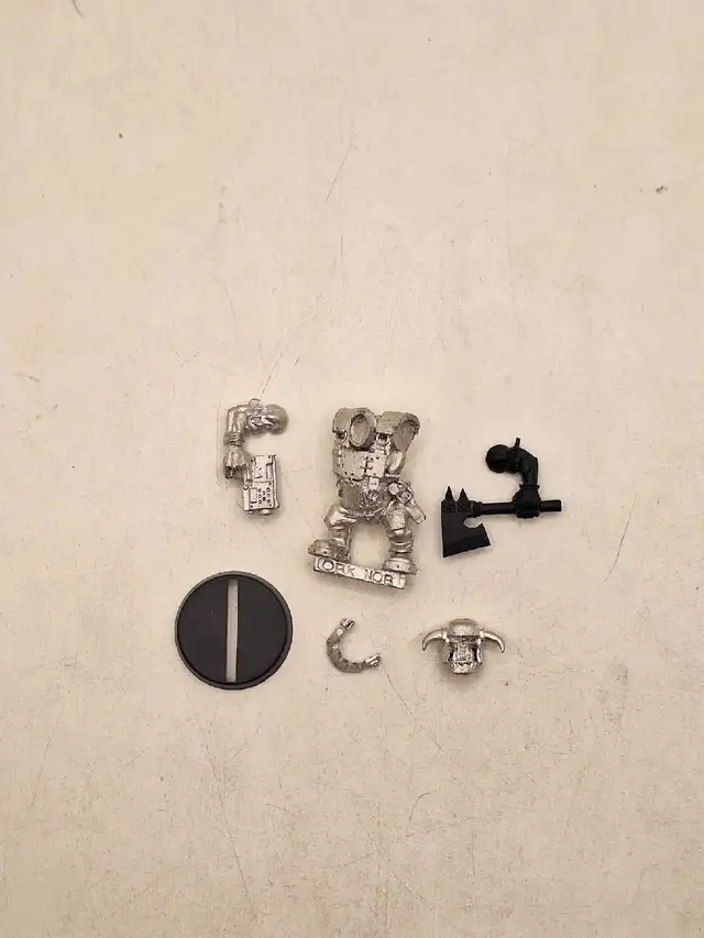 Warhammer 40k Metal OOP Ork  Nob in Bits