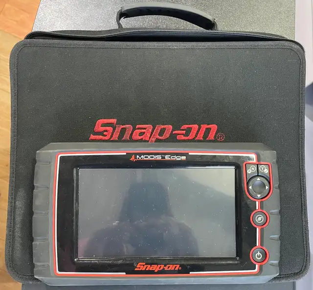 SNAP-ON MODIS EDGE EEMS341 W/CASE & ACC