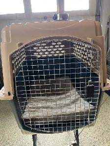 Large dog carrier/crate