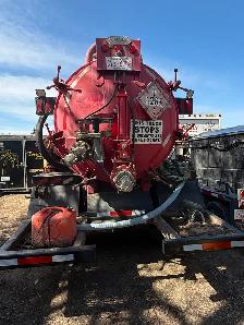 2010 Peterbilt PB340 Combination Vacuum Truck - Photo 5
