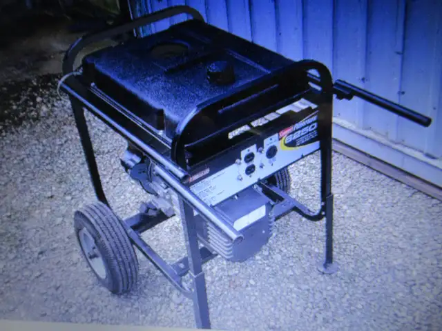 COLMAN 6250 WATT GENERATOR